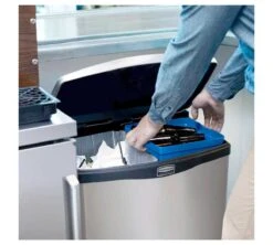 Rubbermaid Contenedor Slim Jim Inox Pedal Frontal 30 Litros