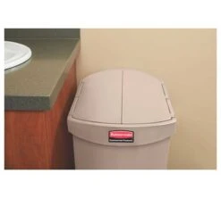 Rubbermaid Contenedor Slim Jim Pedal Lateral 50 Litros